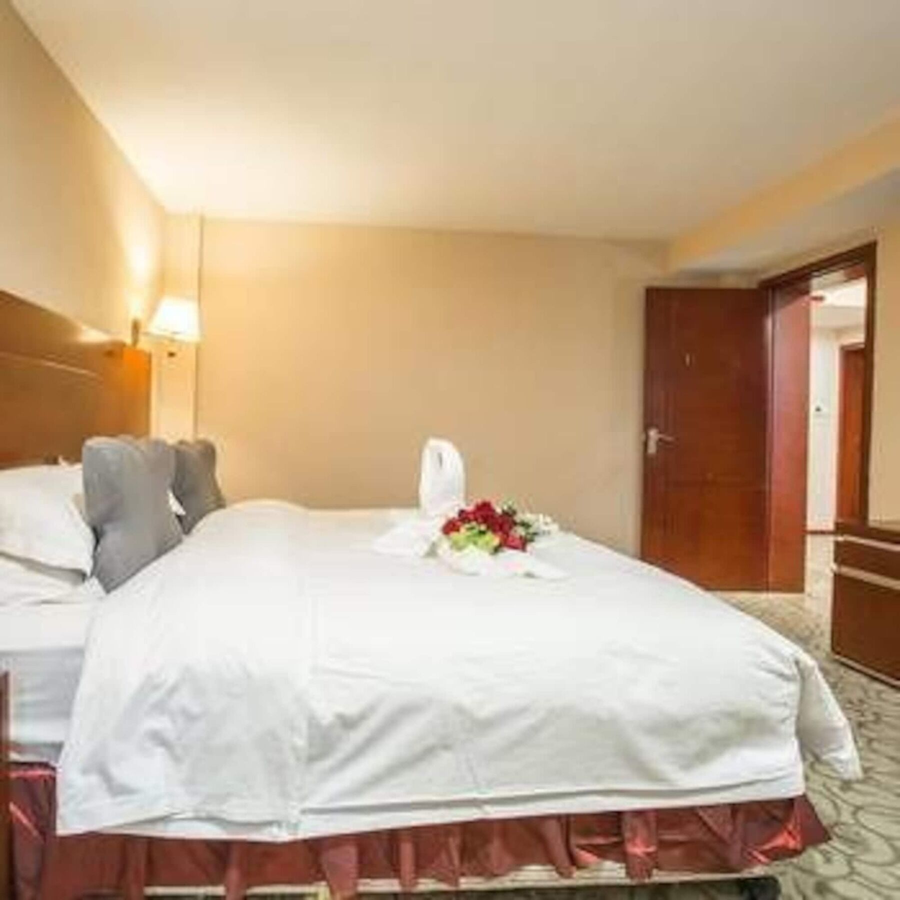 Chonpines Hotel 安順市 エクステリア 写真